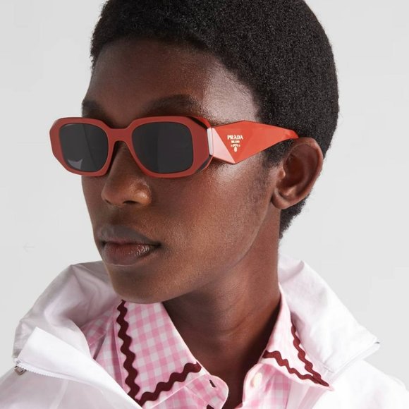 Prada PR17WS 12N5S0 Sunglasses Orange Black Dark Grey Rectangle Unisex - Picture 1 of 8
